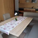 شقة Gaestehaus Rheinburgenblick