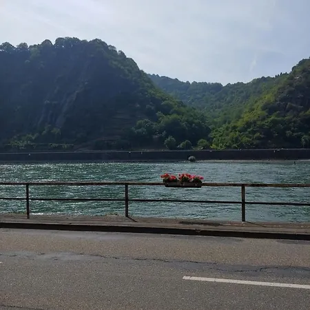 Διαμέρισμα Gaestehaus Rheinburgenblick Kestert