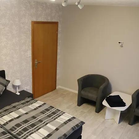 Gaestehaus Rheinburgenblick Apartamento *