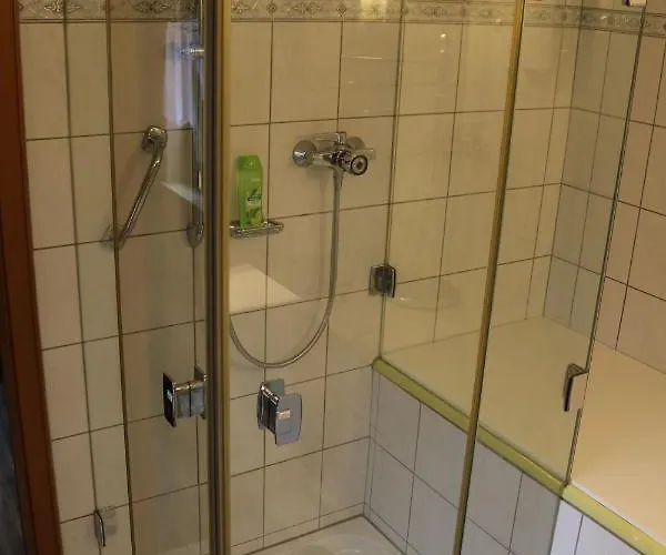 Gaestehaus Rheinburgenblick