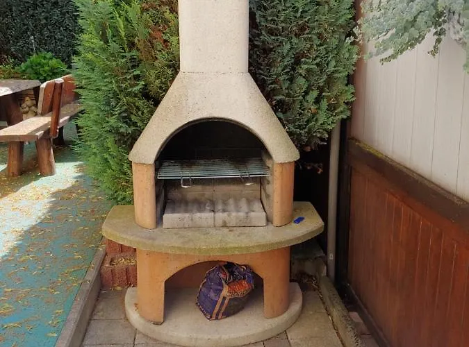 Daire Gaestehaus Rheinburgenblick *